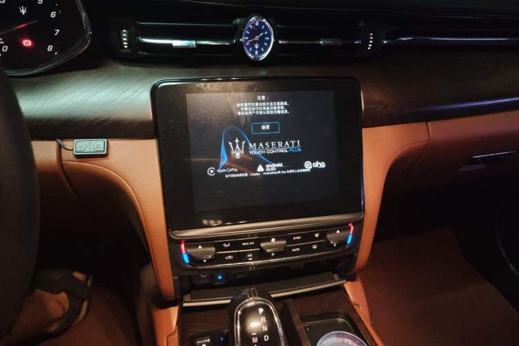 Used Maserati President 2015 3.0T Standard Model Audio And AC Panel
