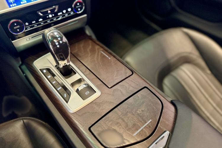 Used Maserati President 2015 3.0T Standard Model Interior 3