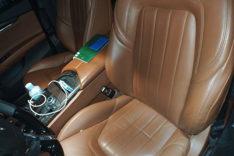 Used Maserati President 2015 3.0T Standard Model Left Front Seat