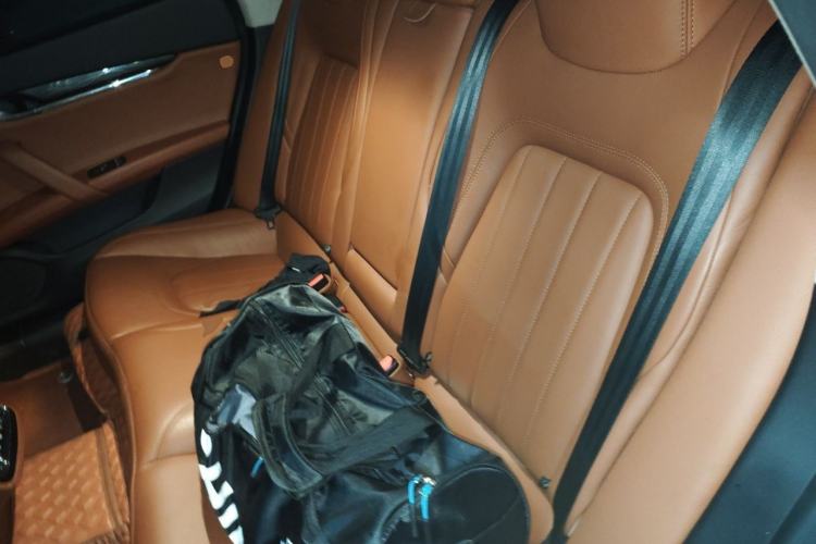 Used Maserati President 2015 3.0T Standard Model Left Rear Seat