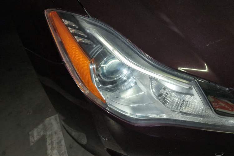 Used Maserati President 2015 3.0T Standard Model Right Front Headlight