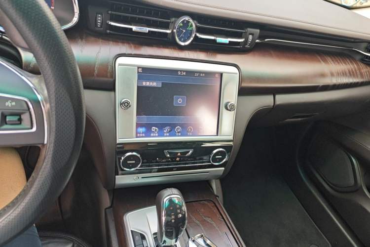 Used Maserati President 2015 Updated Version 3.0T S Q4 Audio And AC Panel