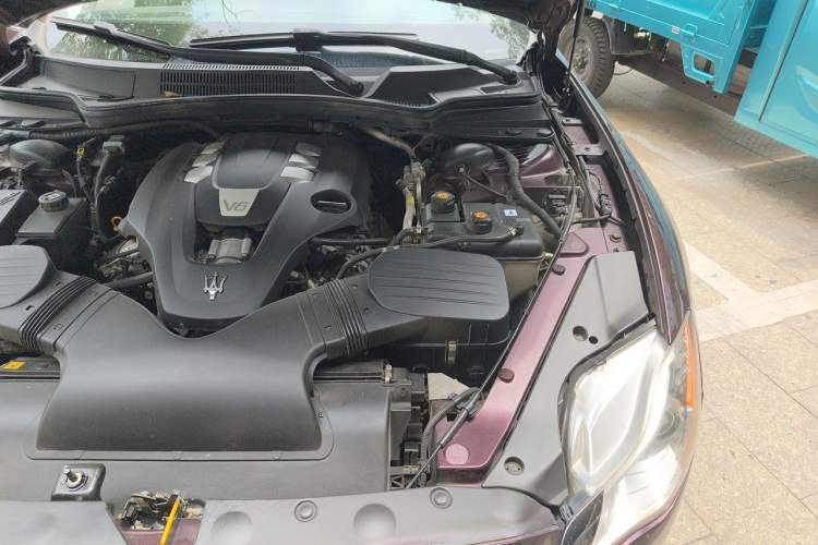 Used Maserati President 2015 3.0T Standard Model Engine Bay Left