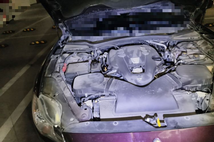 Used Maserati President 2015 3.0T Standard Model Engine Bay Right