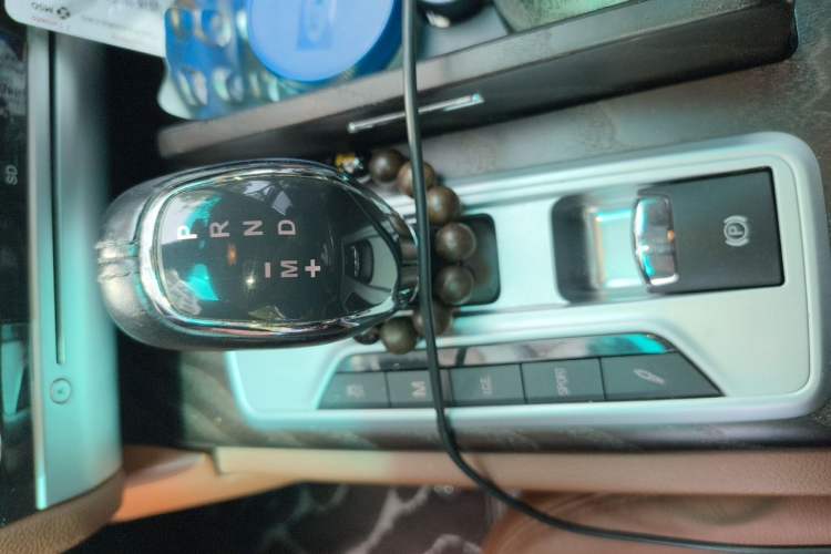 Used Maserati President 2015 3.0T Standard Model Gear Lever