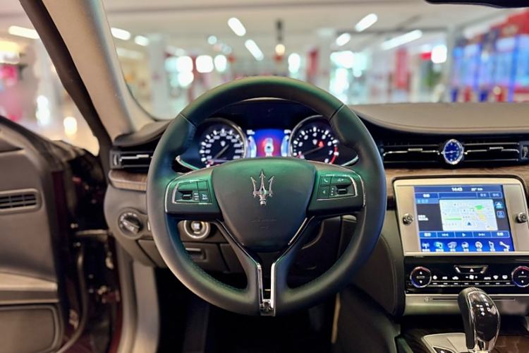 Used Maserati President 2015 3.0T Standard Model Interior 12
