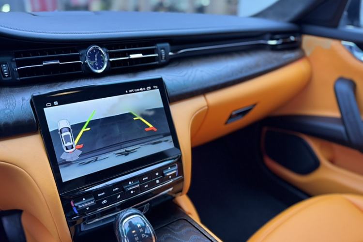 Used Maserati President 2015 3.0T Standard Model Interior 3