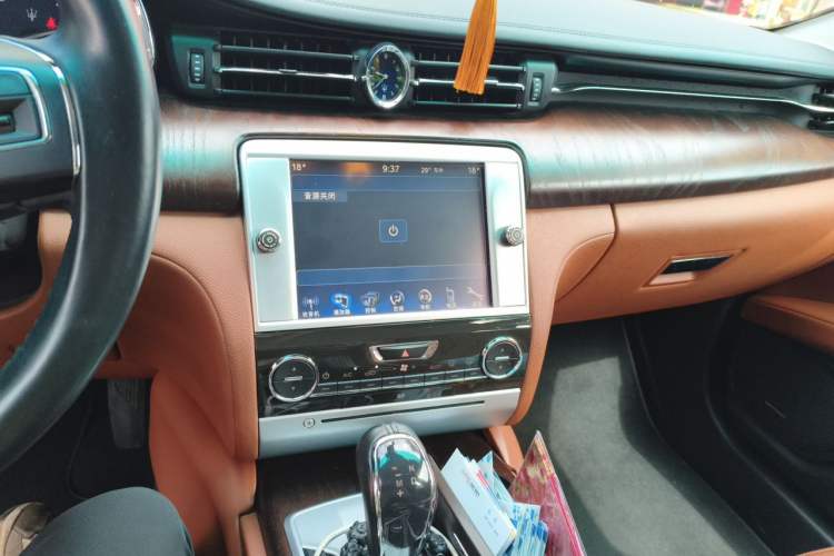 Used Maserati President 2015 3.0T Standard Model Audio And AC Panel