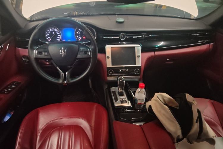 Used Maserati President  Center Console
