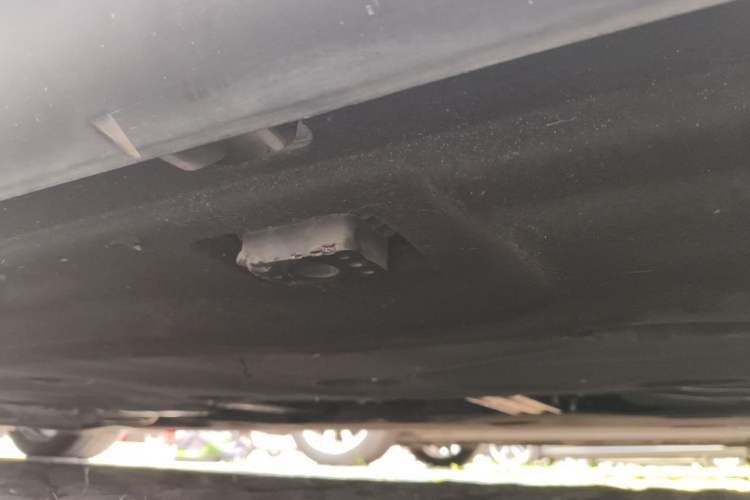Used Maserati President 2015 3.0T Standard Model Chassis Rear Left