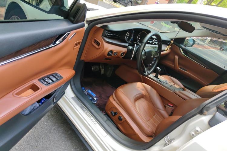 Used Maserati President 2015 3.0T Standard Model Driver Seat