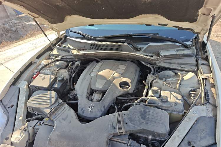 Used Maserati President 2015 3.0T Standard Model Engine Bay