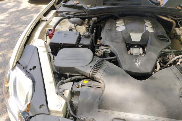 Used Maserati President 2015 3.0T Standard Model Engine Bay Right