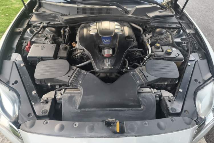 Used Maserati President 2015 3.0T S Q4 Engine Bay