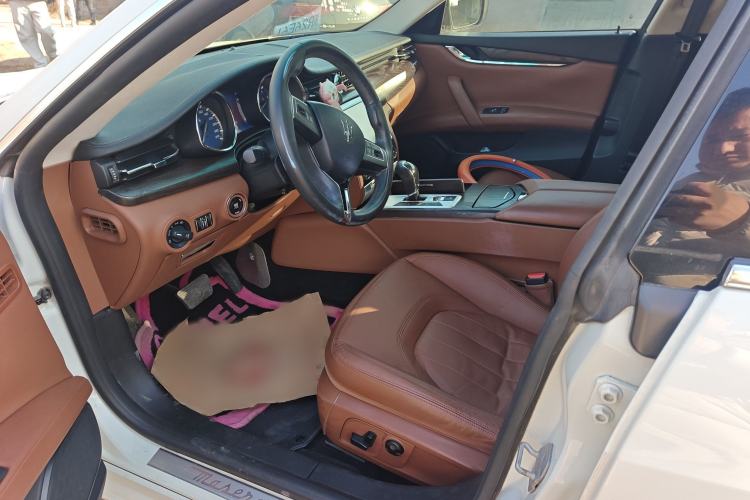Used Maserati President 2015 3.0T Standard Model Interior 2