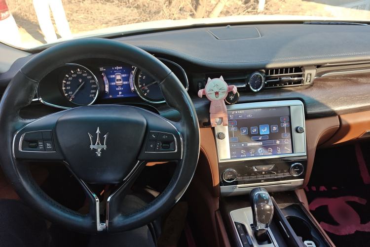 Used Maserati President 2015 3.0T Standard Model Interior 3