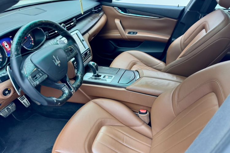 Used Maserati President 2015 3.0T Standard Model Interior 4