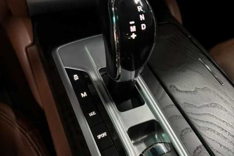Used Maserati President 2015 3.0T Standard Model Interior 5