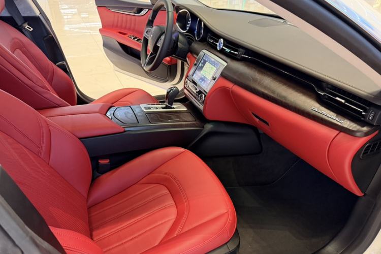 Used Maserati President 2015 3.0T Standard Model Interior 7