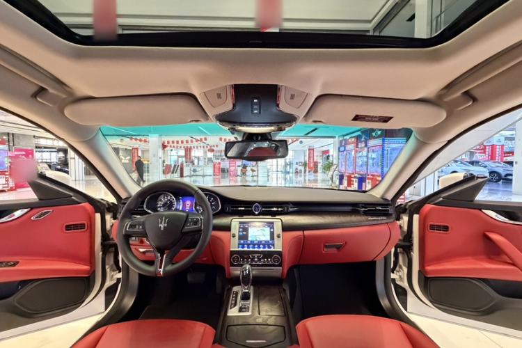 Used Maserati President 2015 3.0T Standard Model Interior 8