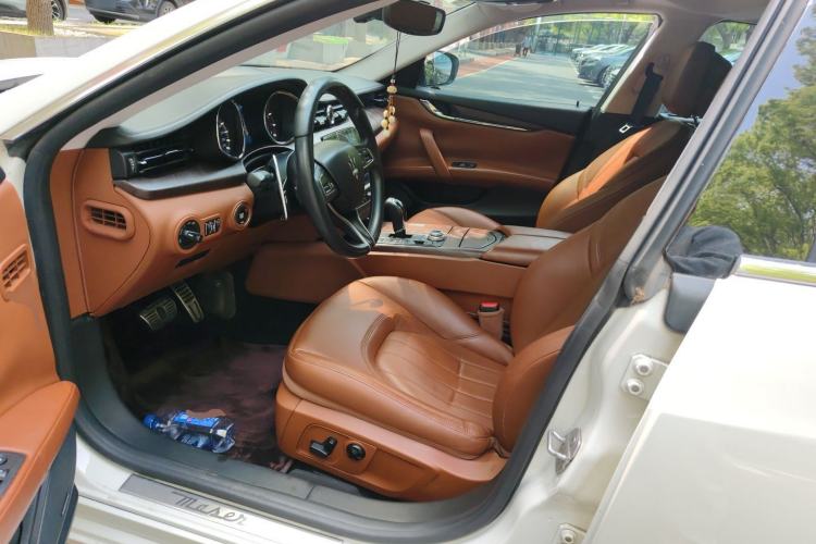 Used Maserati President 2015 3.0T Standard Model Left Front Seat