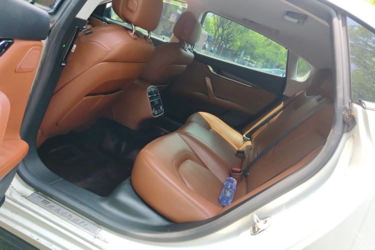 Used Maserati President 2015 3.0T Standard Model Left Rear Seat