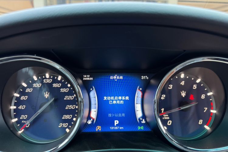 Used Maserati President 2015 3.0T Standard Model Odometer Close Up