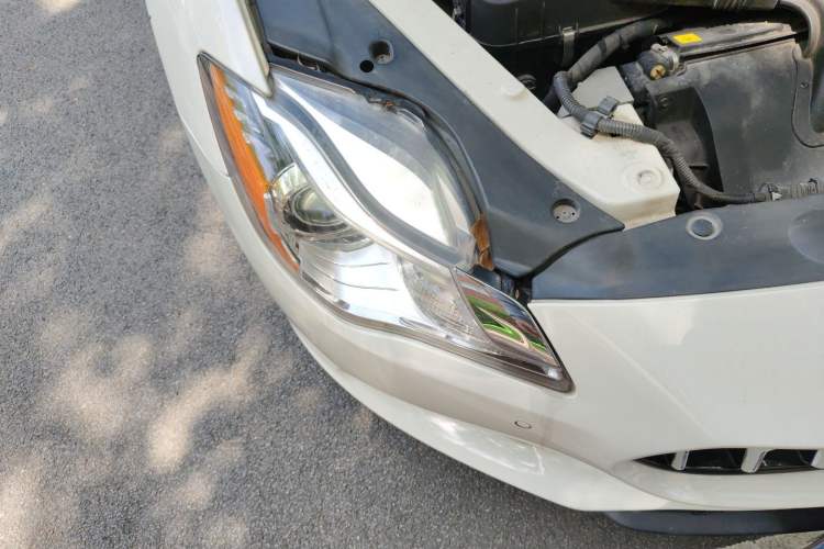 Used Maserati President 2015 3.0T Standard Model Right Front Headlight