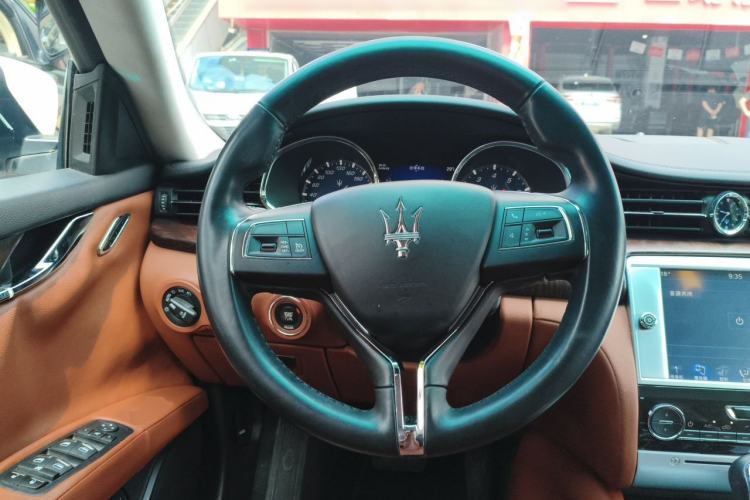 Used Maserati President 2015 3.0T Standard Model Steering Wheel