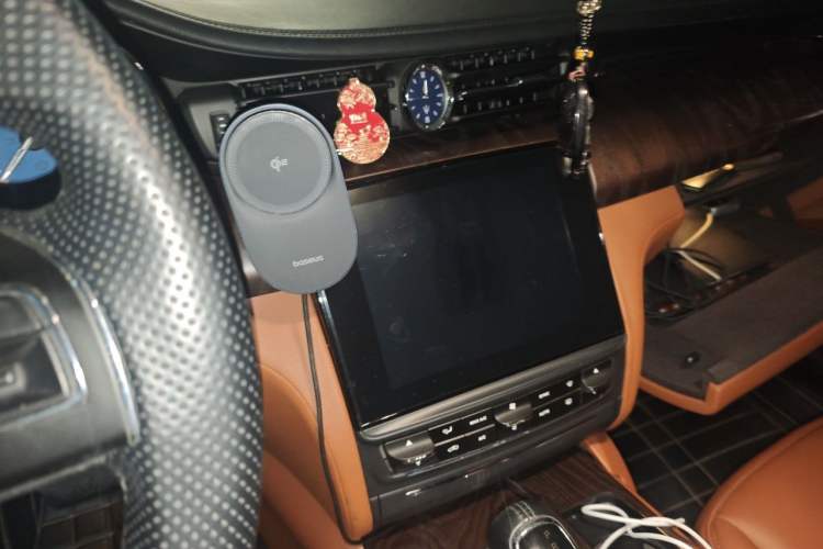 Used Maserati President 2017 3.0T Standard Model Audio And AC Panel
