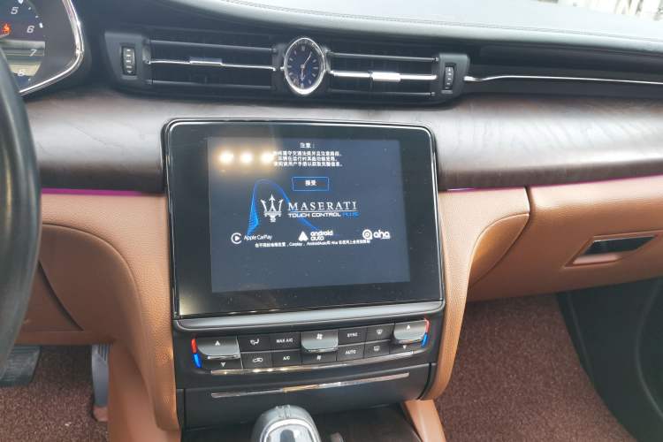 Used Maserati President 2017 3.0T Standard Model Audio And AC Panel
