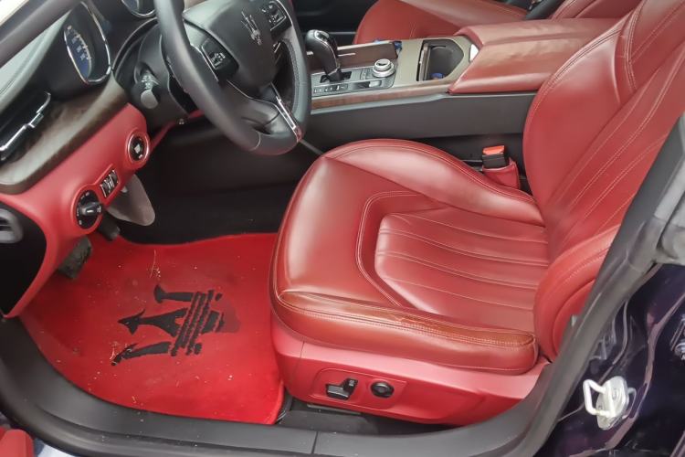 Used Maserati President 2017 3.0T Standard Model Driver Seat