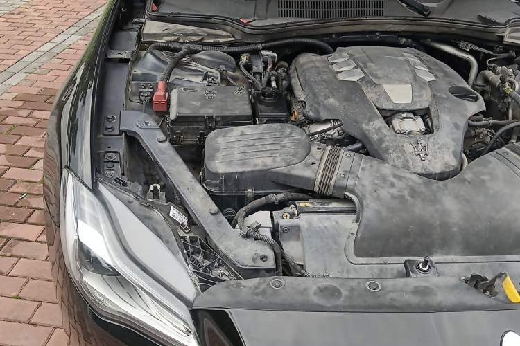 Used Maserati President 2017 3.0T Standard Model Engine Bay Right