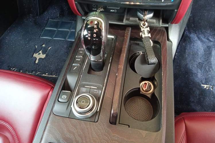 Used Maserati President 2017 3.0T Standard Model Gear Lever