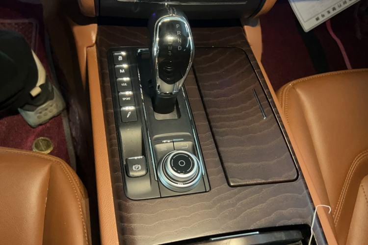 Used Maserati President 2017 3.0T Standard Model Interior 10