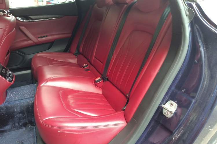Used Maserati President 2017 3.0T Standard Model Left Rear Seat