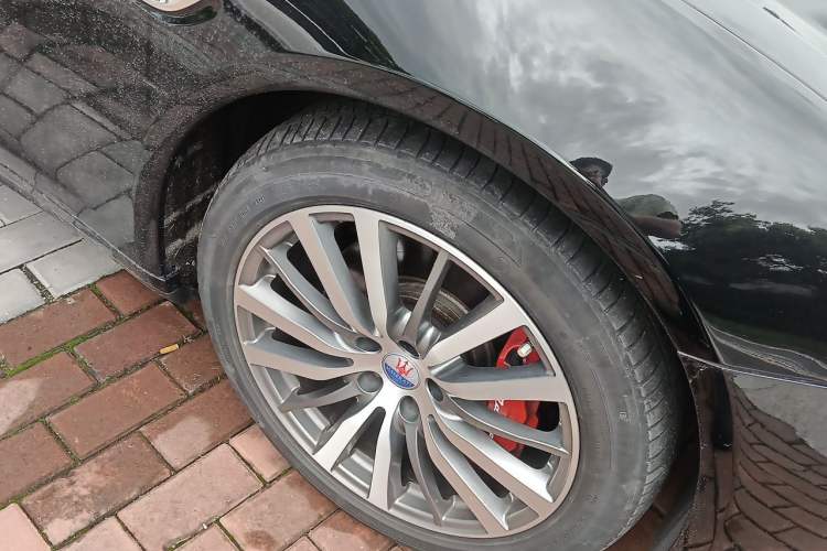 Used Maserati President 2017 3.0T Standard Model Right Front Wheel Hub