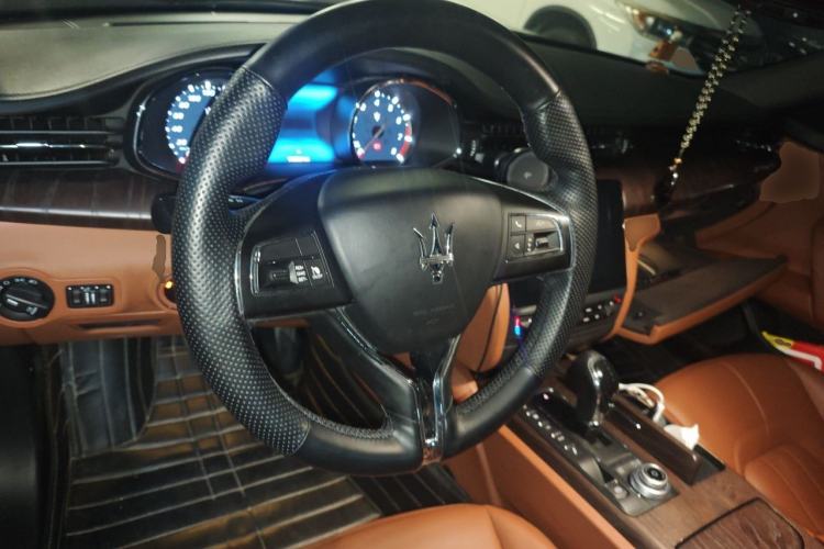 Used Maserati President 2017 3.0T Standard Model Steering Wheel
