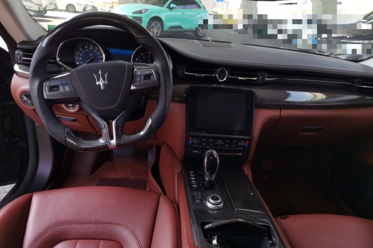 Used Maserati President 2017 3.0T Standard Model Center Console