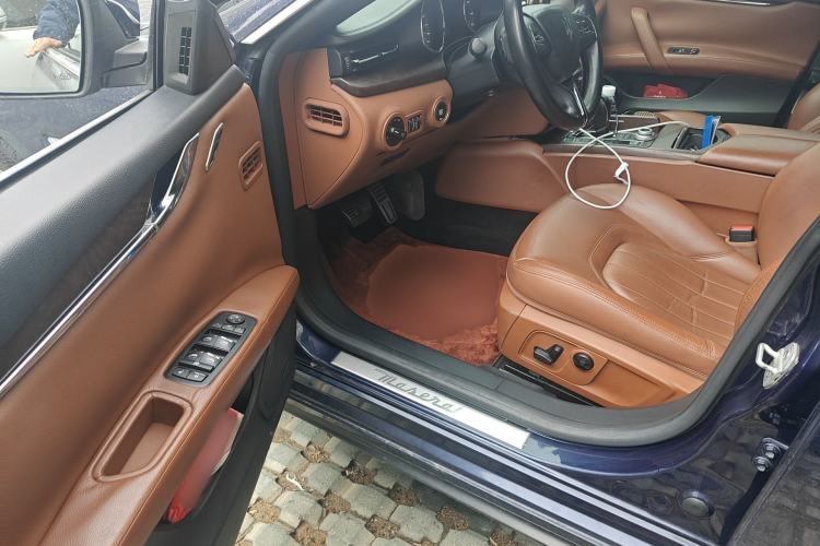 Used Maserati President 2017 3.0T Standard Model Driver Seat