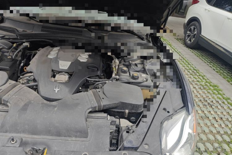 Used Maserati President 2017 3.0T Standard Model Engine Bay Left