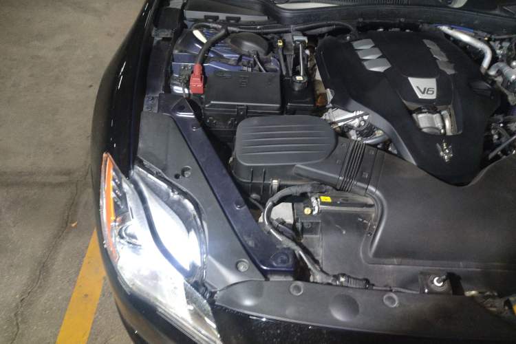 Used Maserati President 2017 3.0T Standard Model Engine Bay Right