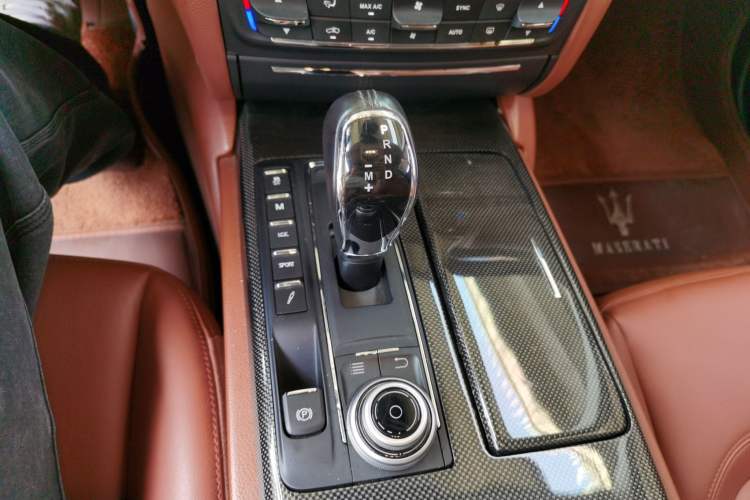 Used Maserati President 2017 3.0T Standard Model Gear Lever