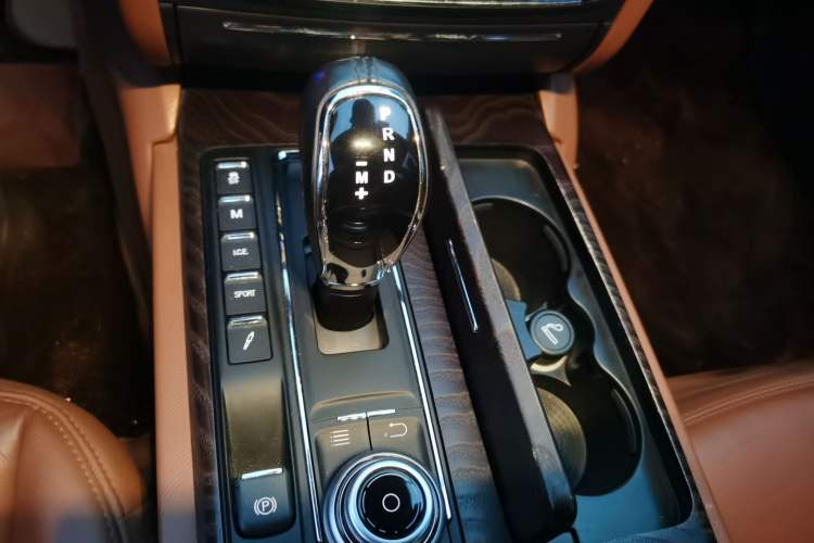 Used Maserati President 2017 3.0T Standard Model Gear Lever