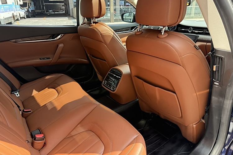 Used Maserati President 2017 3.0T Standard Model Interior 1
