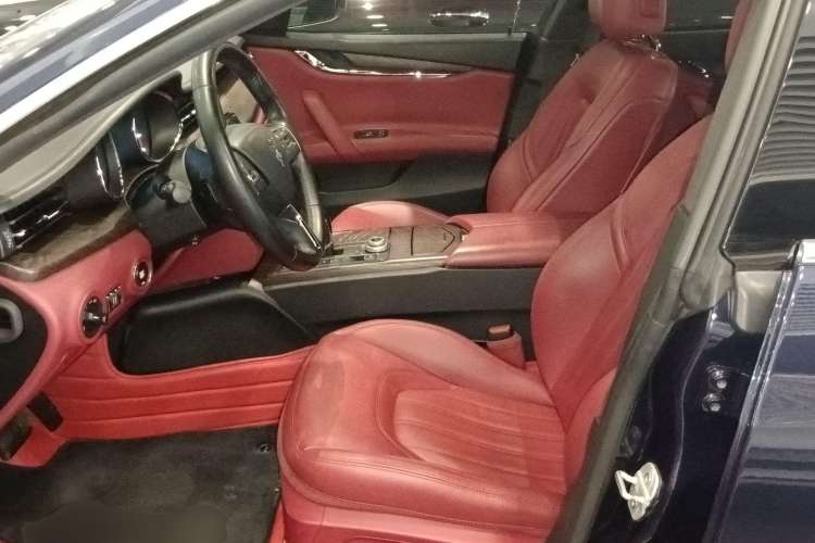 Used Maserati President 2017 3.0T Standard Model Left Front Seat