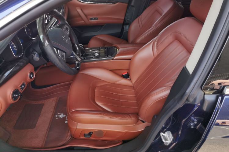 Used Maserati President 2017 3.0T Standard Model Left Front Seat