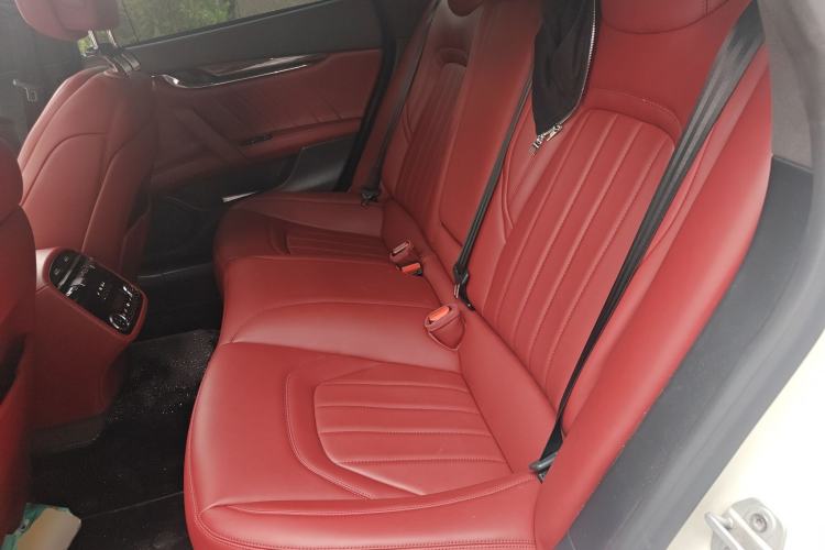 Used Maserati President 2017 3.0T Standard Model Left Rear Seat