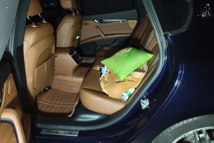 Used Maserati President  Left Rear Seat