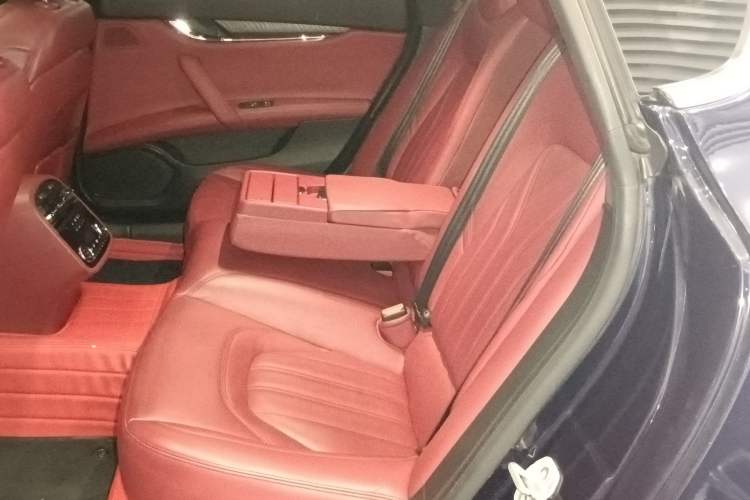 Used Maserati President 2017 3.0T Standard Model Left Rear Seat